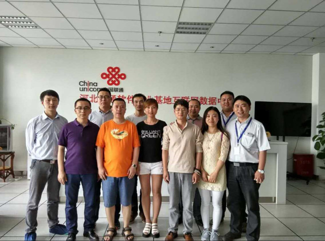 北京idc圈同行參觀河北金石機(jī)房